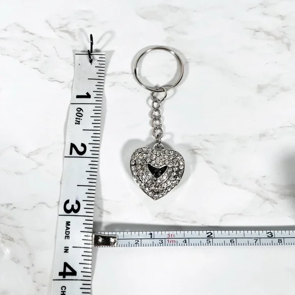 Silver Heart Keychain - Picture 4 of 4